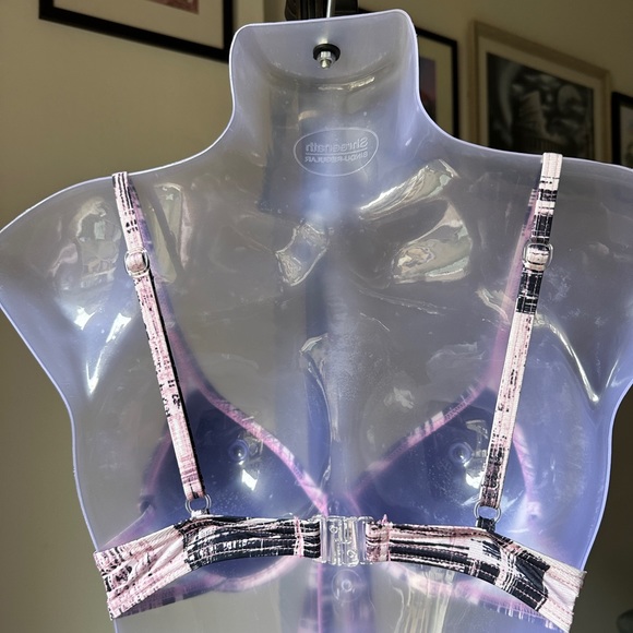 MICHIKO LONDON Bikini Top - Picture 6 of 9